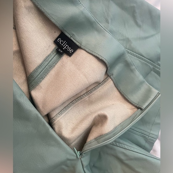 ECLIPSE Faux Leather mini skirt - Picture 3 of 4